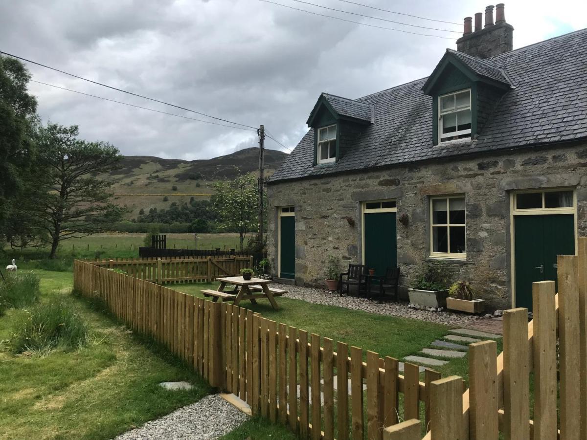 Stable Cottage, Crannachcottages Garve Bagian luar foto